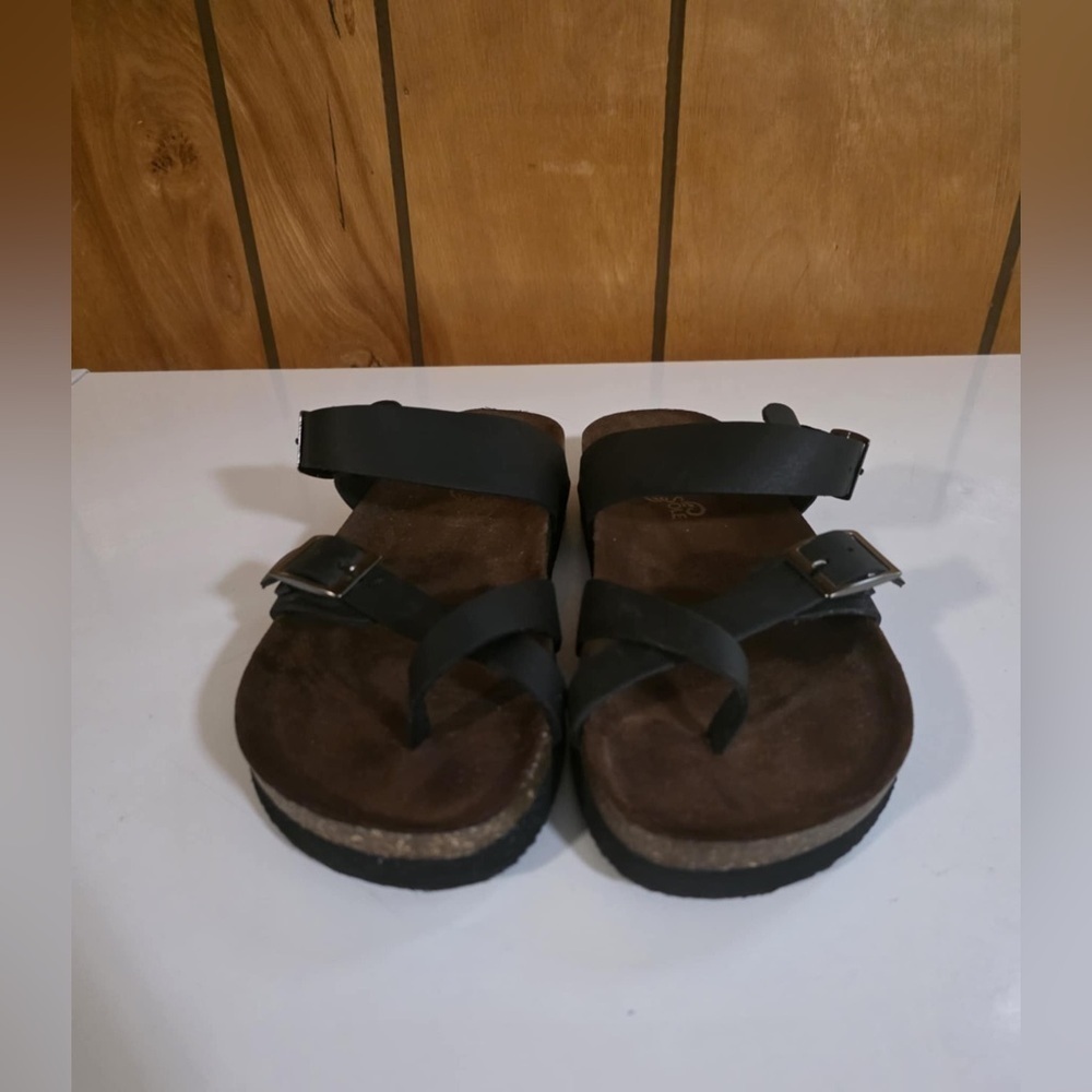 Mountain Sole Black and Brown Sandals EUC